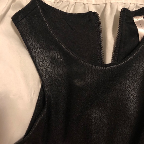 Black leather dress - Picture 3 of 3